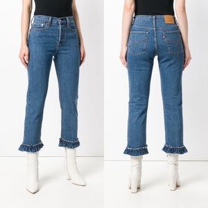 Levi’s wedgie straight ruffle bottom 25